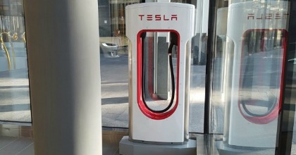 nuovo showroom Tesla