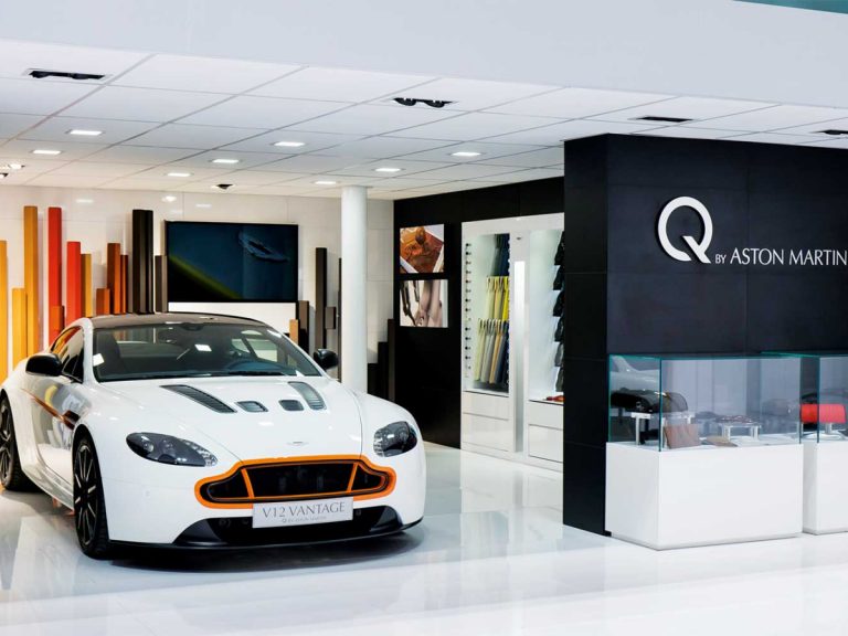 Store Aston Martin